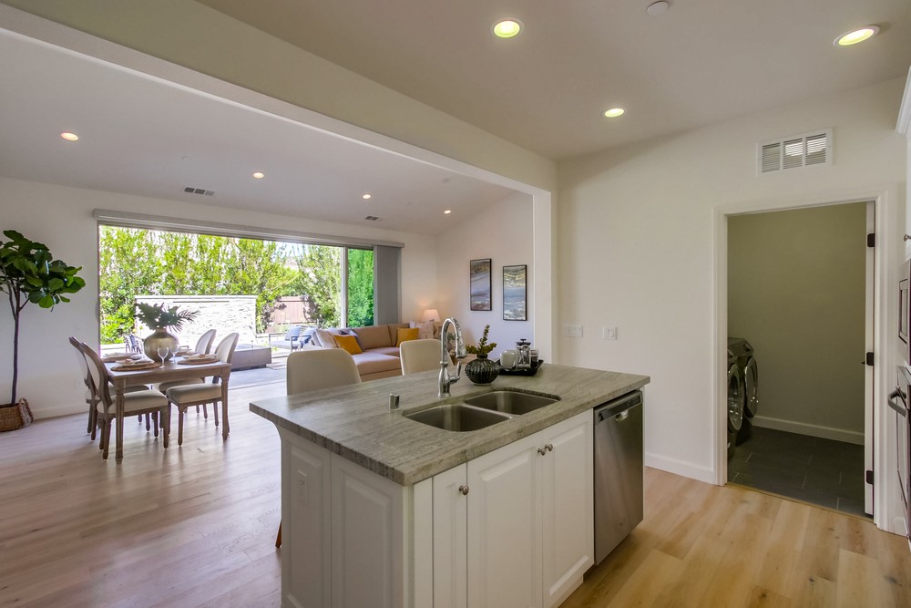 Virtual tour photo 16 of 54 for 7942 Lusardi Creek Ln