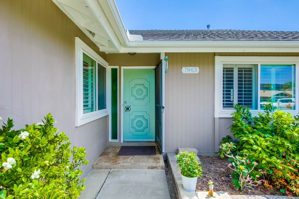 Virtual tour photo 6 of 37 for 7943 June Lake Dr