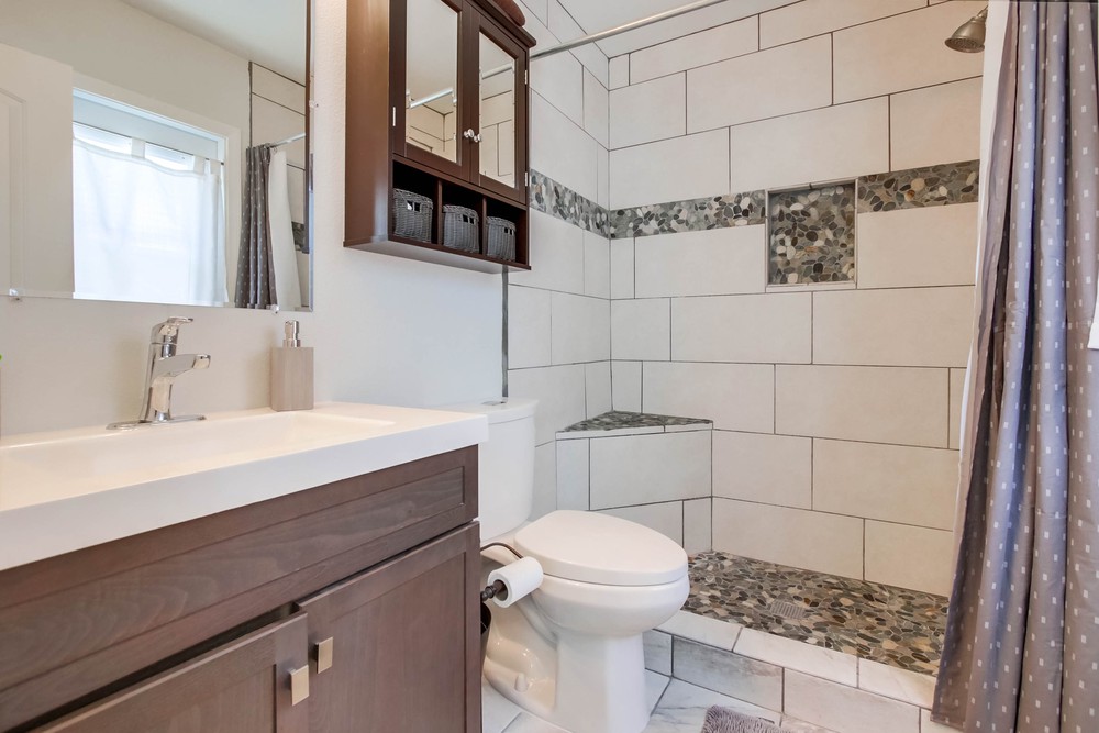 Virtual tour photo 23 of 37 for 7943 June Lake Dr