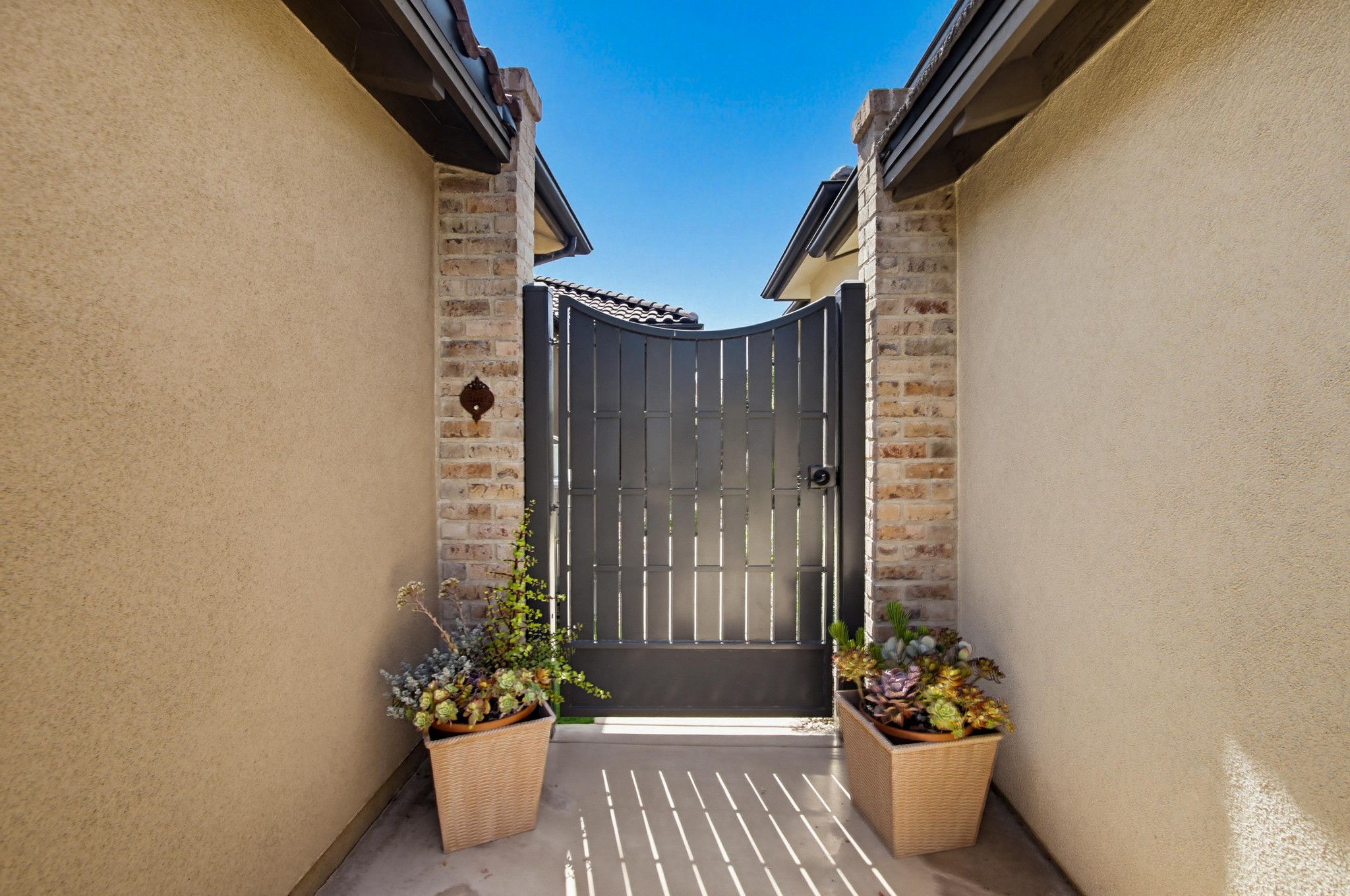 Virtual tour photo 6 of 41 for 7944 Lusardi Creek Ln