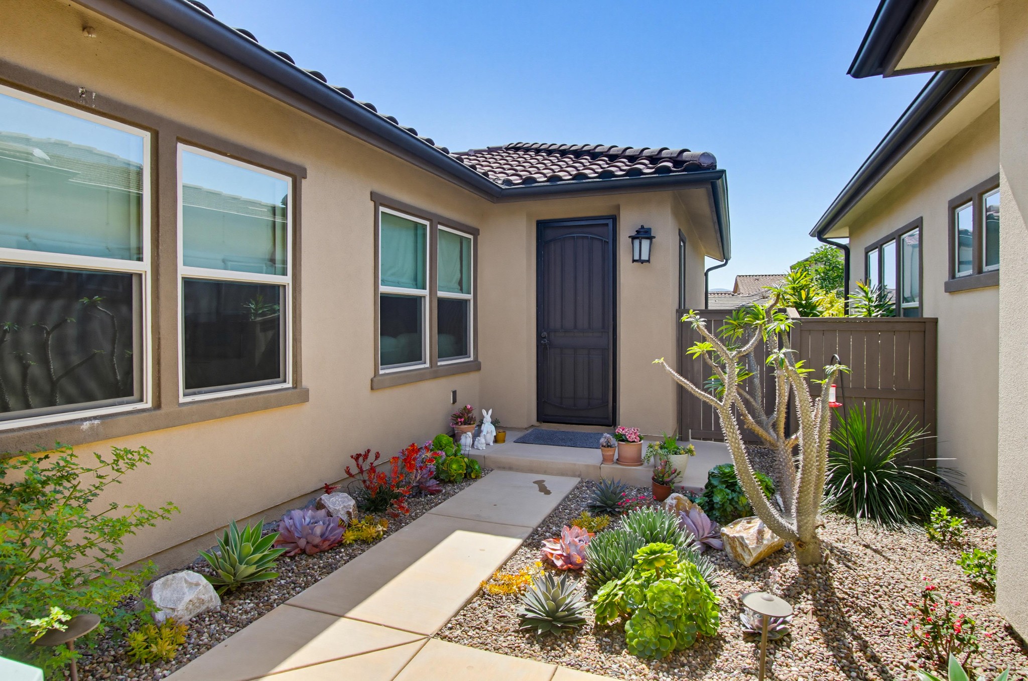 Virtual tour photo 7 of 41 for 7944 Lusardi Creek Ln