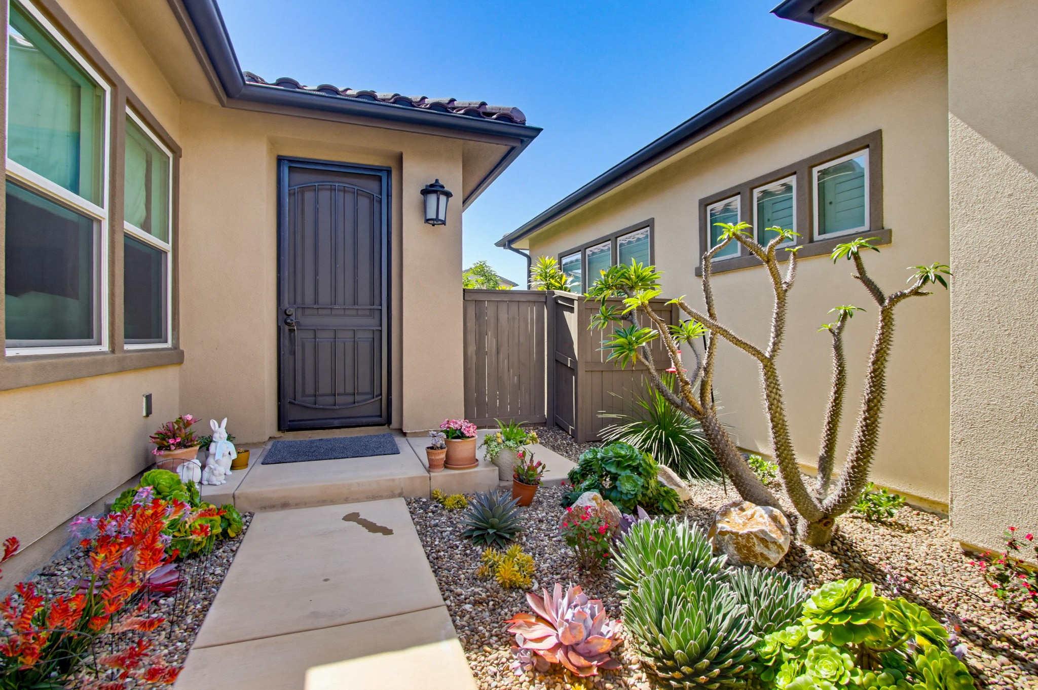 Virtual tour photo 8 of 41 for 7944 Lusardi Creek Ln