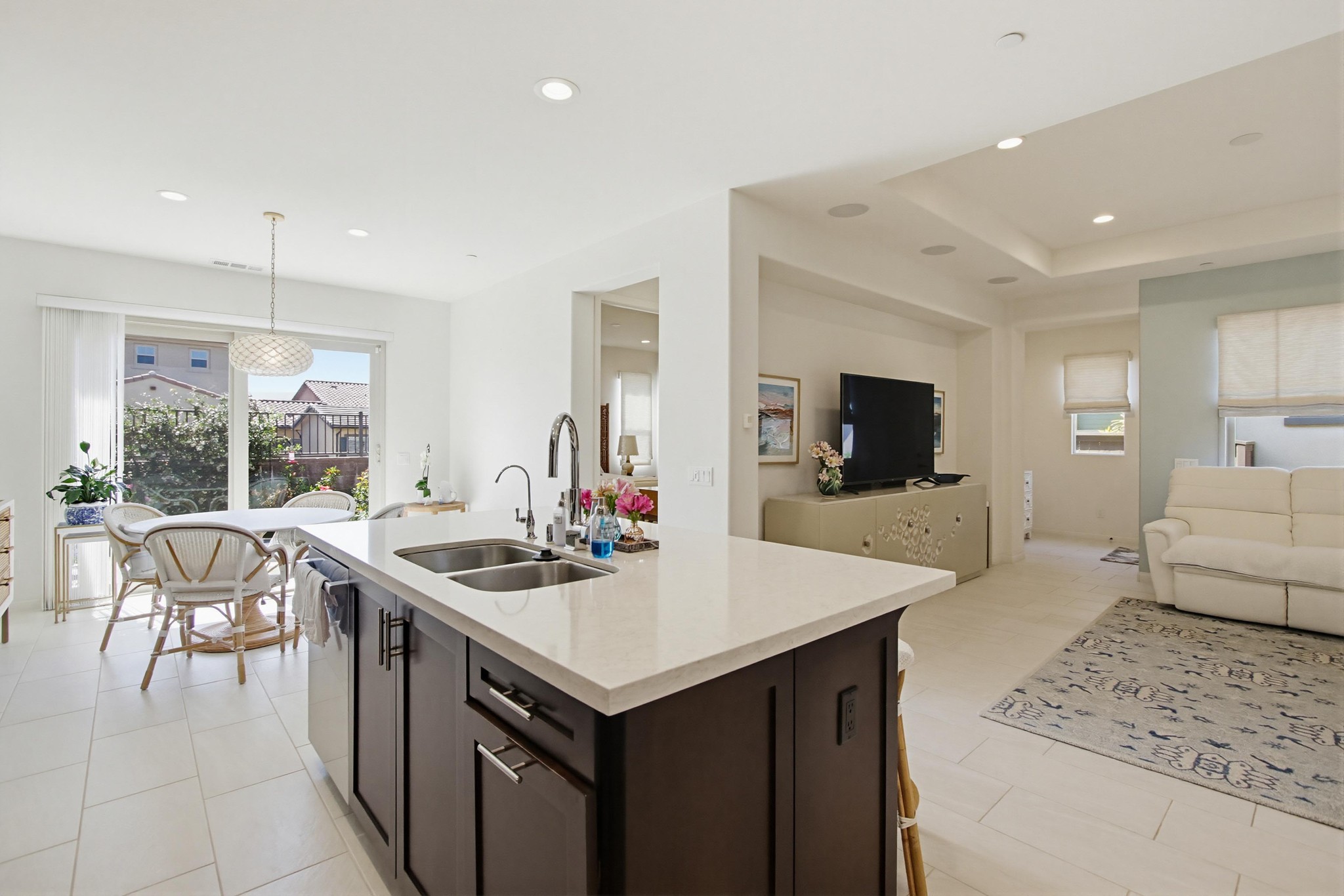 Virtual tour photo 14 of 41 for 7944 Lusardi Creek Ln