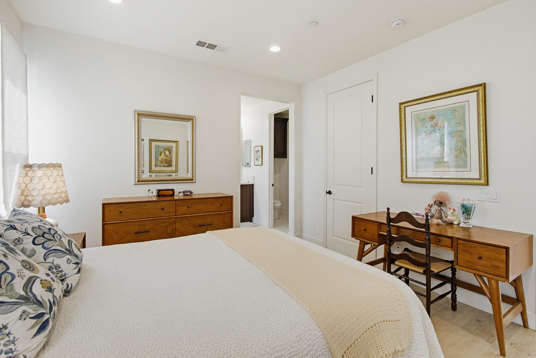 Virtual tour photo 21 of 41 for 7944 Lusardi Creek Ln