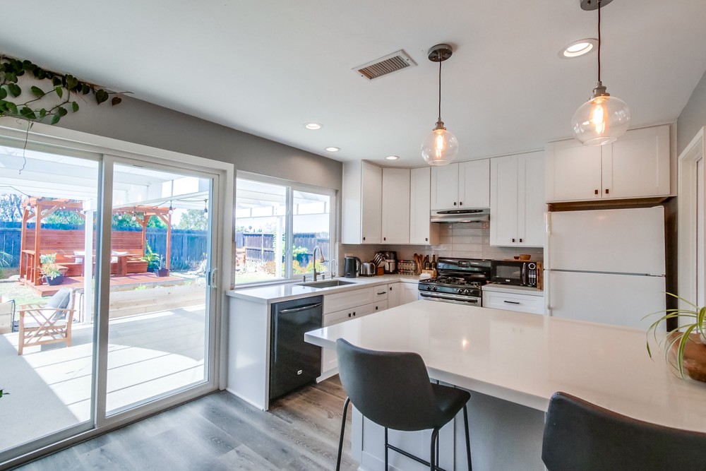 Virtual tour photo 17 of 49 for 7949 Peach Point Ave