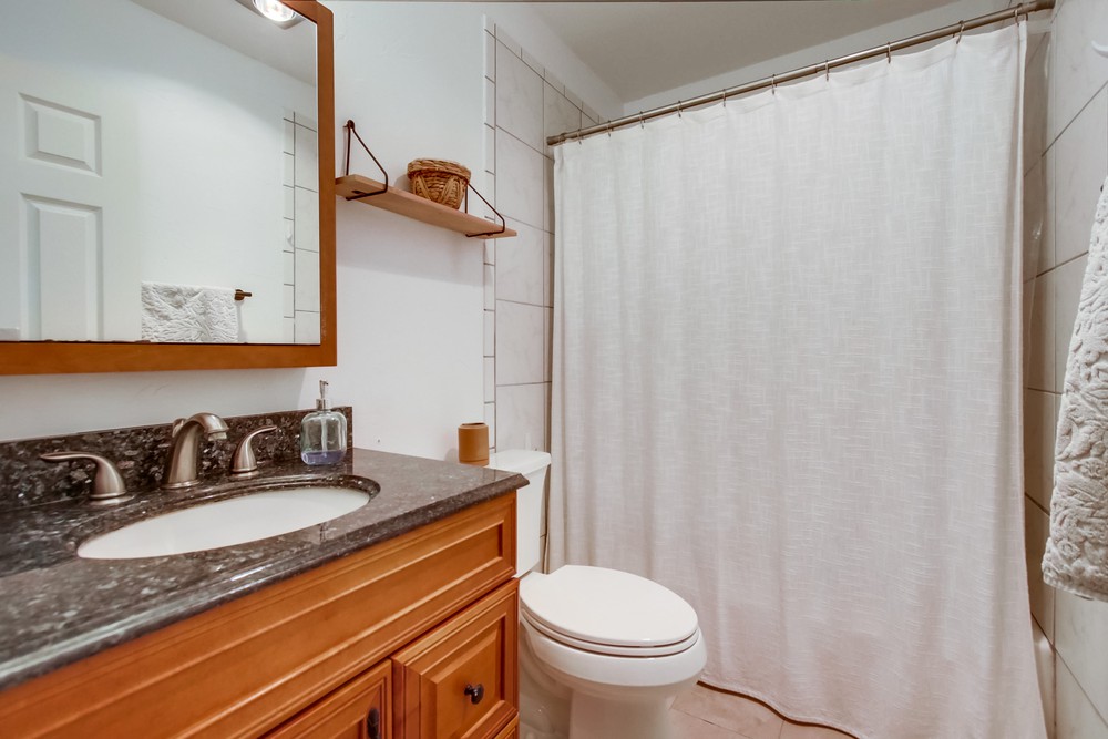 Virtual tour photo 25 of 49 for 7949 Peach Point Ave