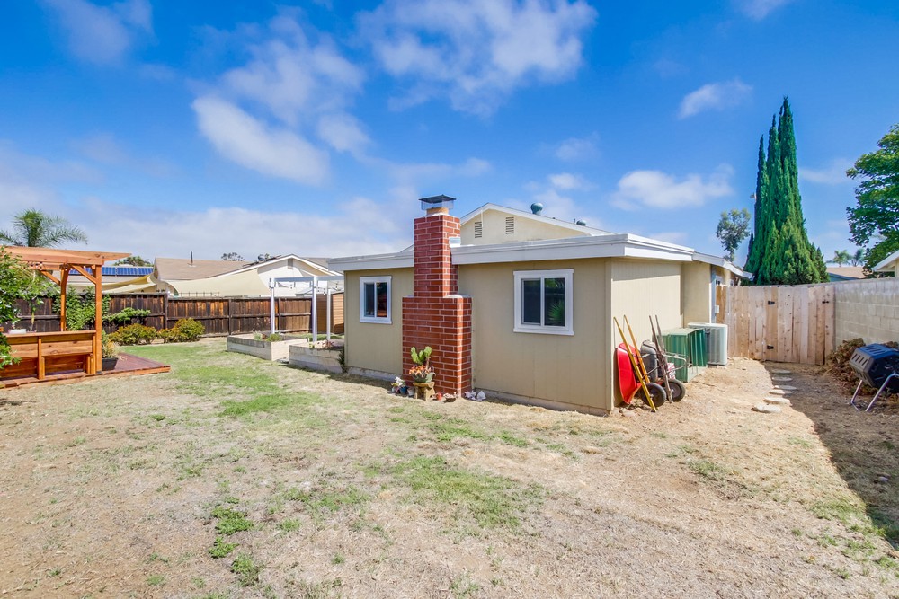 Virtual tour photo 46 of 49 for 7949 Peach Point Ave
