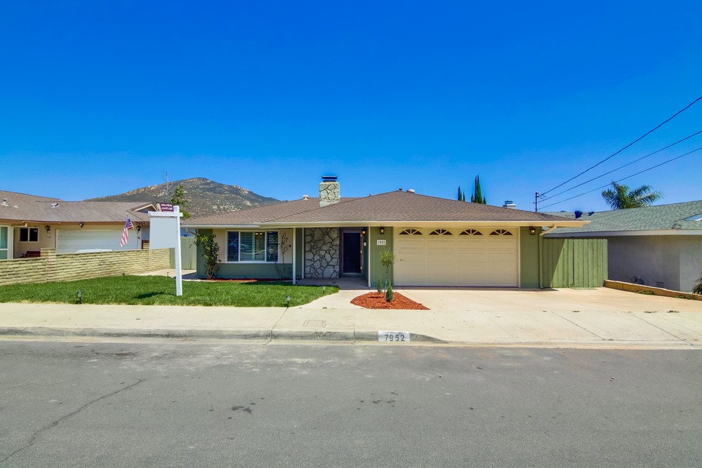 Virtual tour photo 1 of 48 for 7952 June Lake Dr