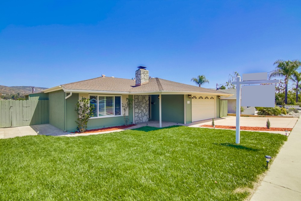 Virtual tour photo 3 of 48 for 7952 June Lake Dr