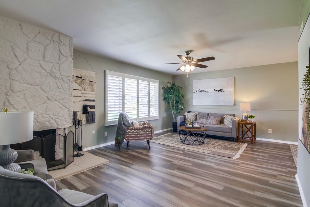 Virtual tour photo 8 of 48 for 7952 June Lake Dr