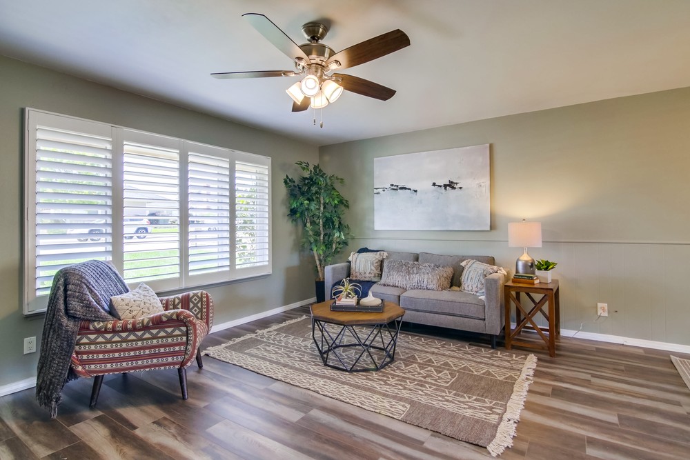 Virtual tour photo 9 of 48 for 7952 June Lake Dr