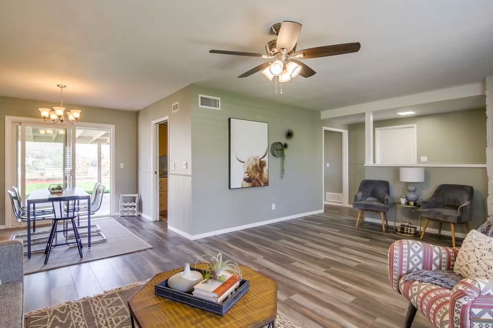 Virtual tour photo 13 of 48 for 7952 June Lake Dr