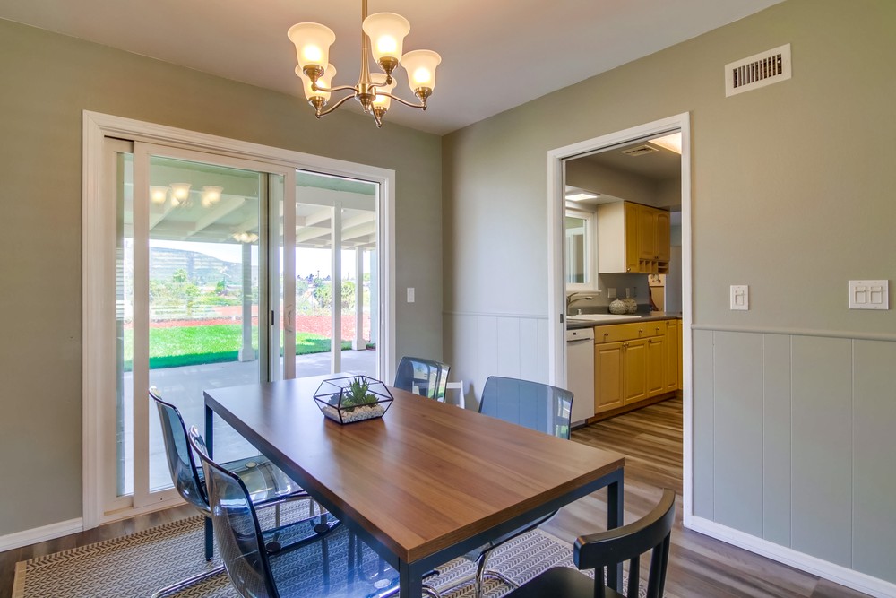 Virtual tour photo 16 of 48 for 7952 June Lake Dr