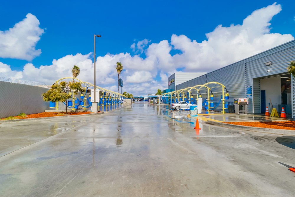 Virtual tour photo 13 of 22 for 7959 Balboa Ave