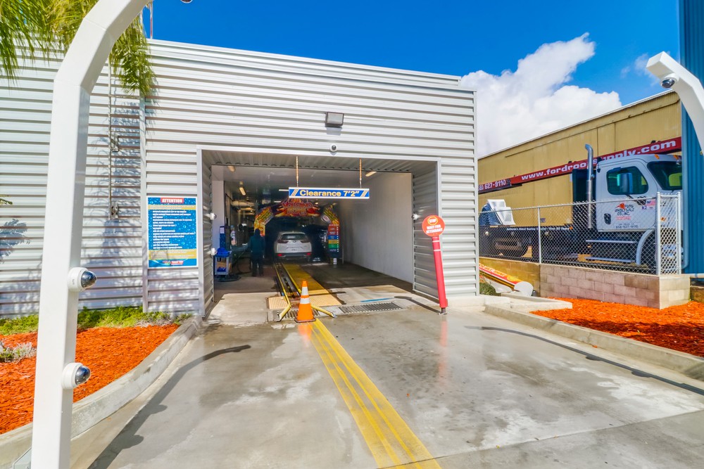 Virtual tour photo 15 of 22 for 7959 Balboa Ave