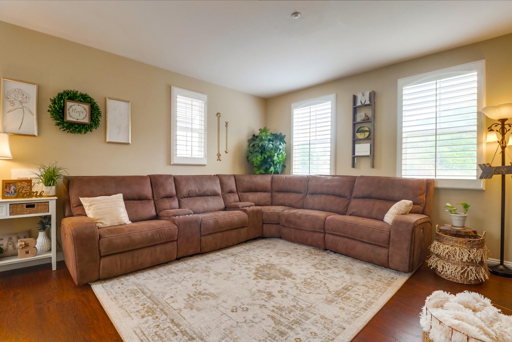 Virtual tour photo 10 of 44 for 796 Castaway Cove