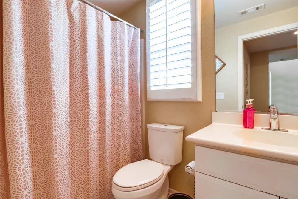 Virtual tour photo 25 of 44 for 796 Castaway Cove