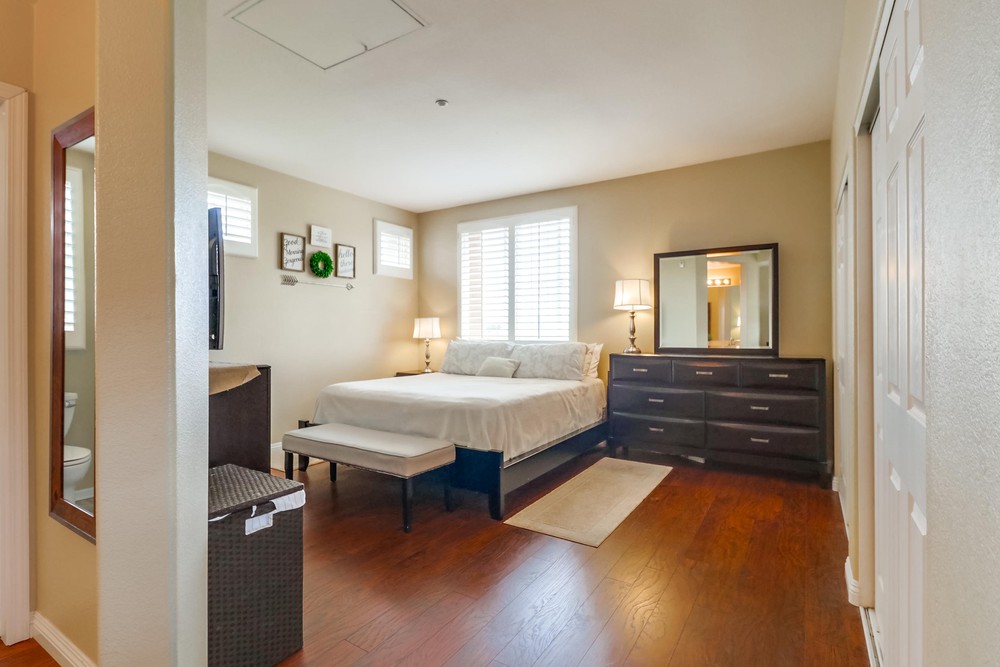 Virtual tour photo 30 of 44 for 796 Castaway Cove