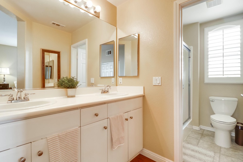 Virtual tour photo 36 of 44 for 796 Castaway Cove