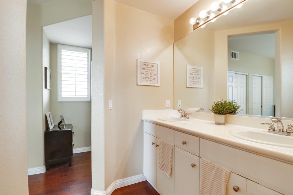 Virtual tour photo 39 of 44 for 796 Castaway Cove