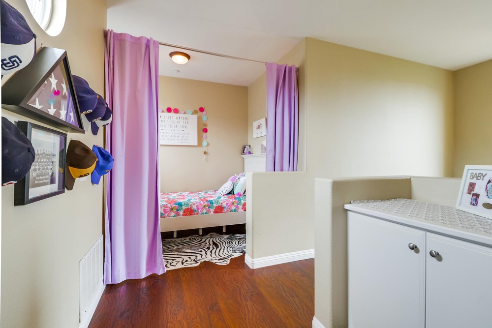 Virtual tour photo 40 of 44 for 796 Castaway Cove