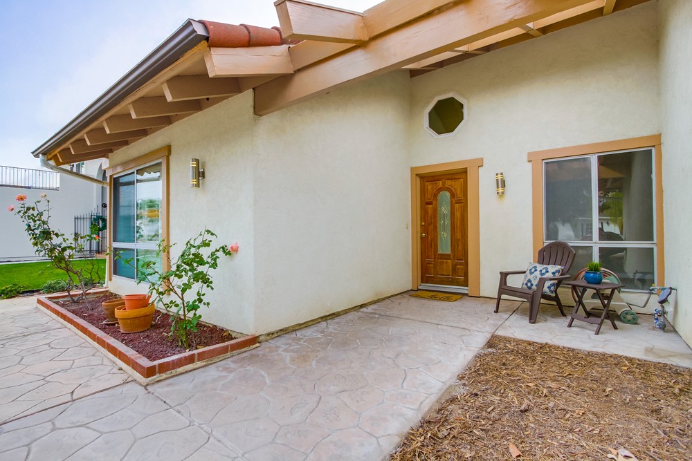 Virtual tour photo 8 of 78 for 7966 Laurelridge Rd