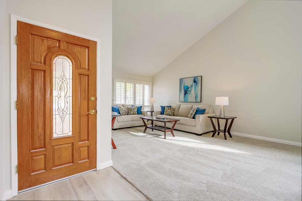 Virtual tour photo 10 of 78 for 7966 Laurelridge Rd