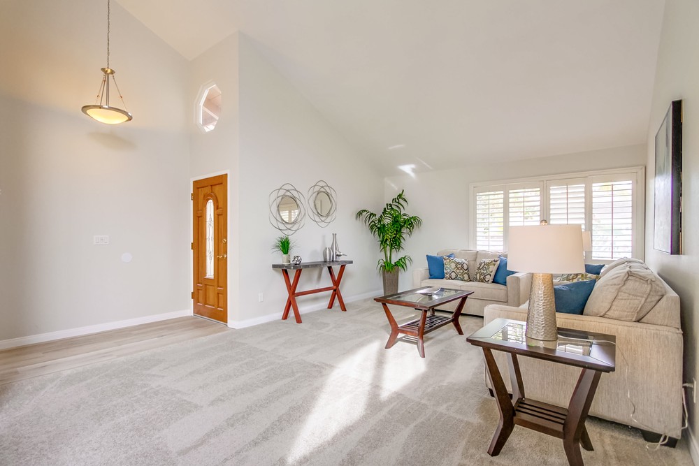 Virtual tour photo 14 of 78 for 7966 Laurelridge Rd