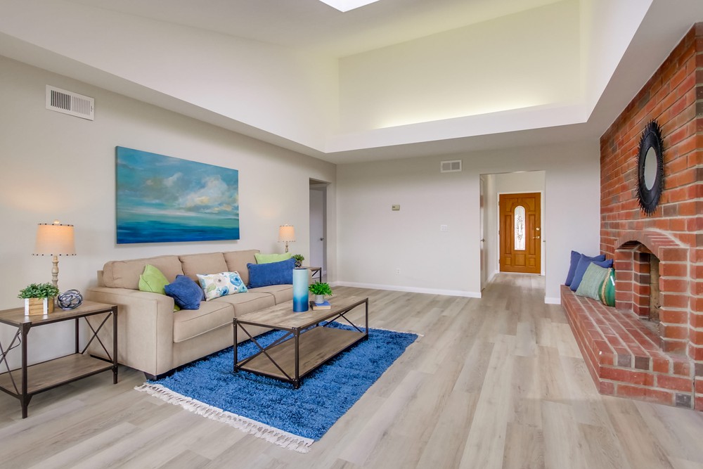 Virtual tour photo 21 of 78 for 7966 Laurelridge Rd