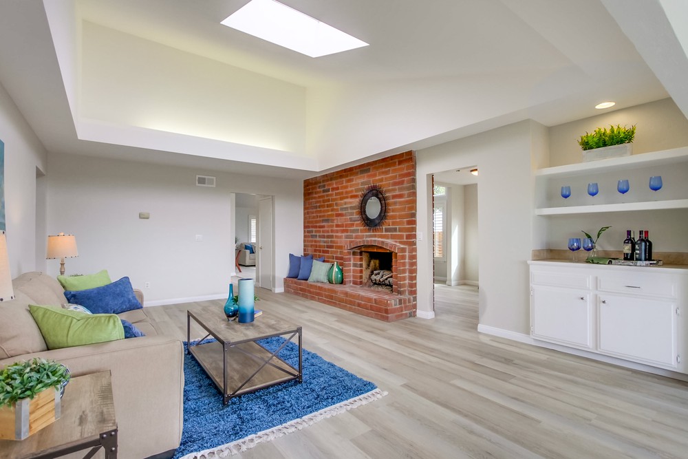 Virtual tour photo 22 of 78 for 7966 Laurelridge Rd