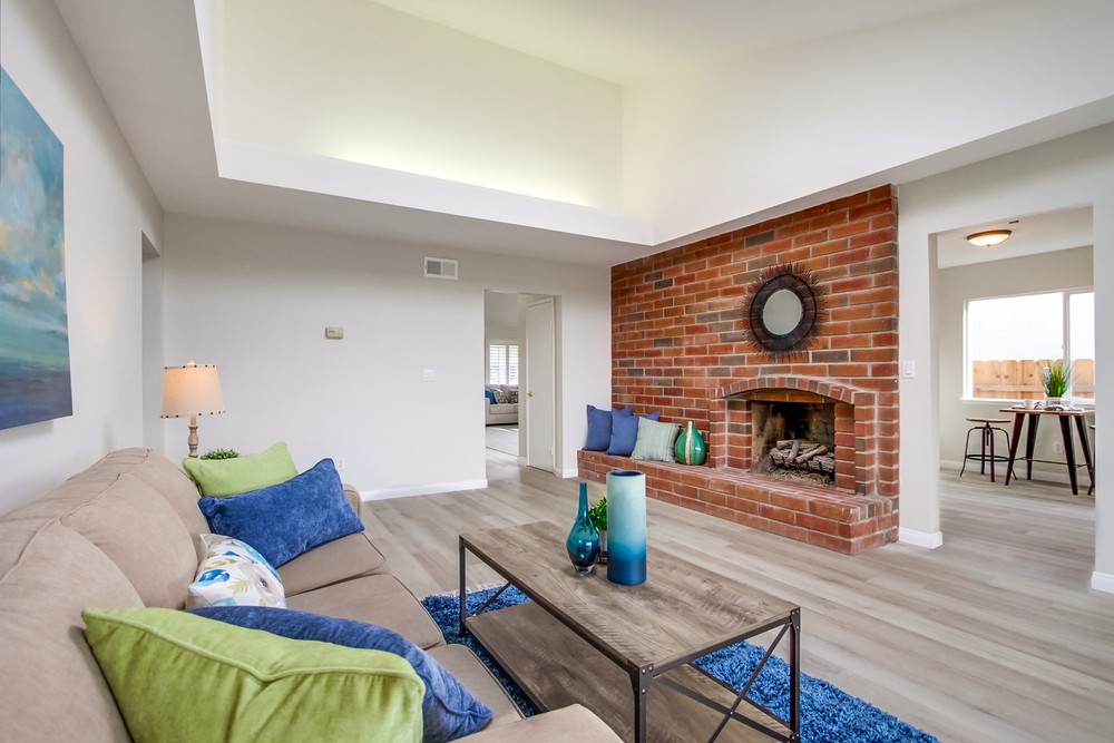 Virtual tour photo 23 of 78 for 7966 Laurelridge Rd