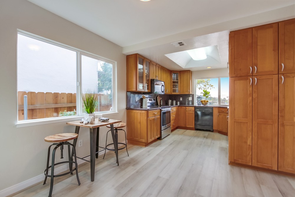 Virtual tour photo 36 of 78 for 7966 Laurelridge Rd