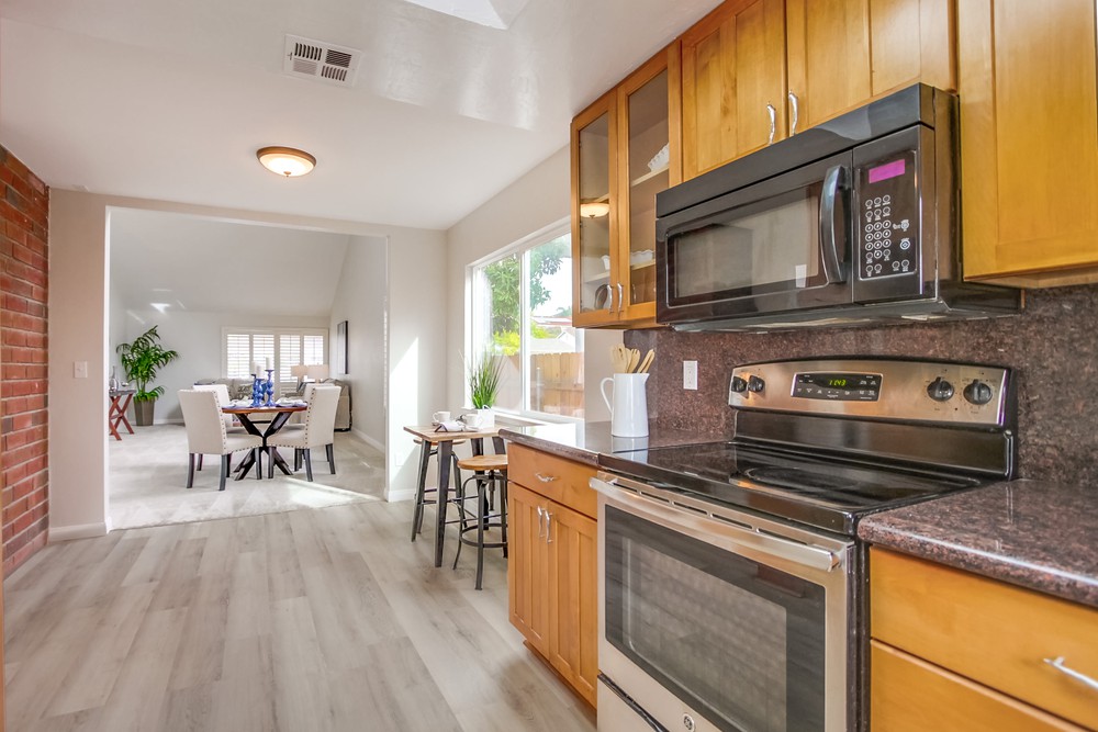 Virtual tour photo 41 of 78 for 7966 Laurelridge Rd