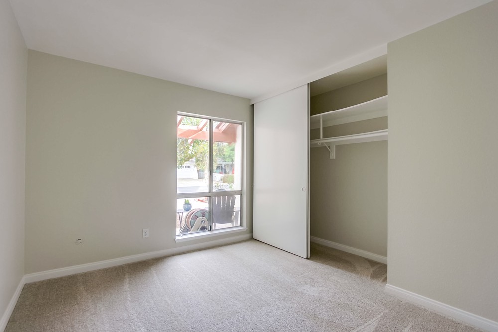 Virtual tour photo 59 of 78 for 7966 Laurelridge Rd