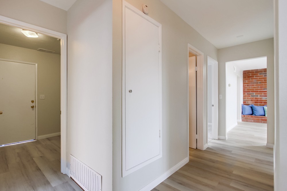 Virtual tour photo 65 of 78 for 7966 Laurelridge Rd