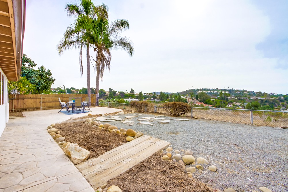 Virtual tour photo 74 of 78 for 7966 Laurelridge Rd