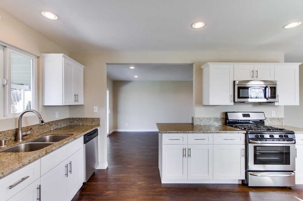 Virtual tour photo 11 of 28 for 7966 Skyline Drive