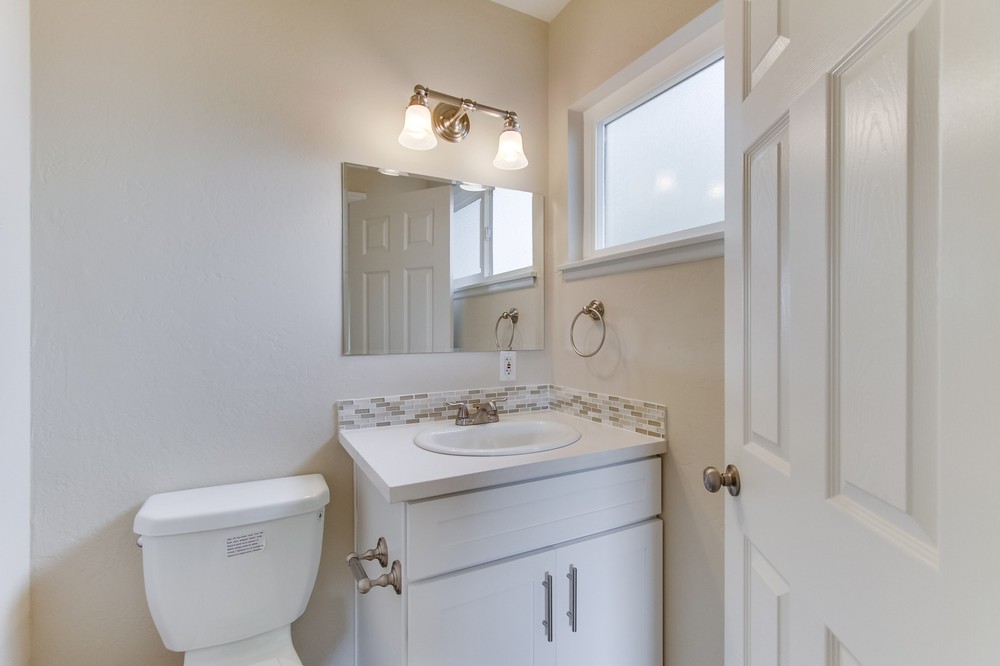 Virtual tour photo 16 of 28 for 7966 Skyline Drive