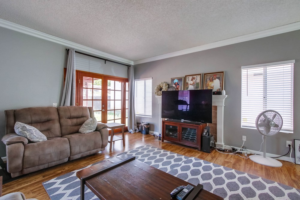 Virtual tour photo 6 of 27 for 7966 Tinaja Ln