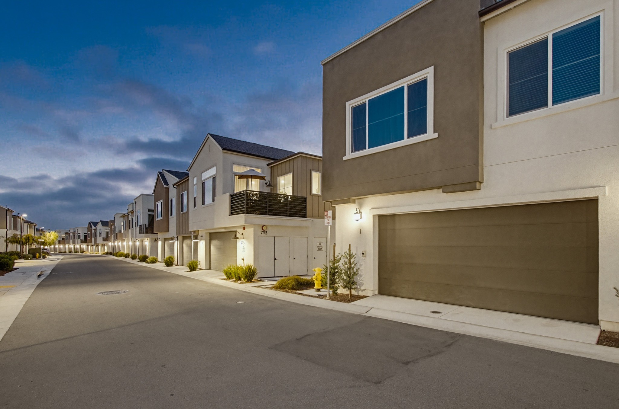 Virtual tour photo 5 of 75 for 797 Mateo St #1