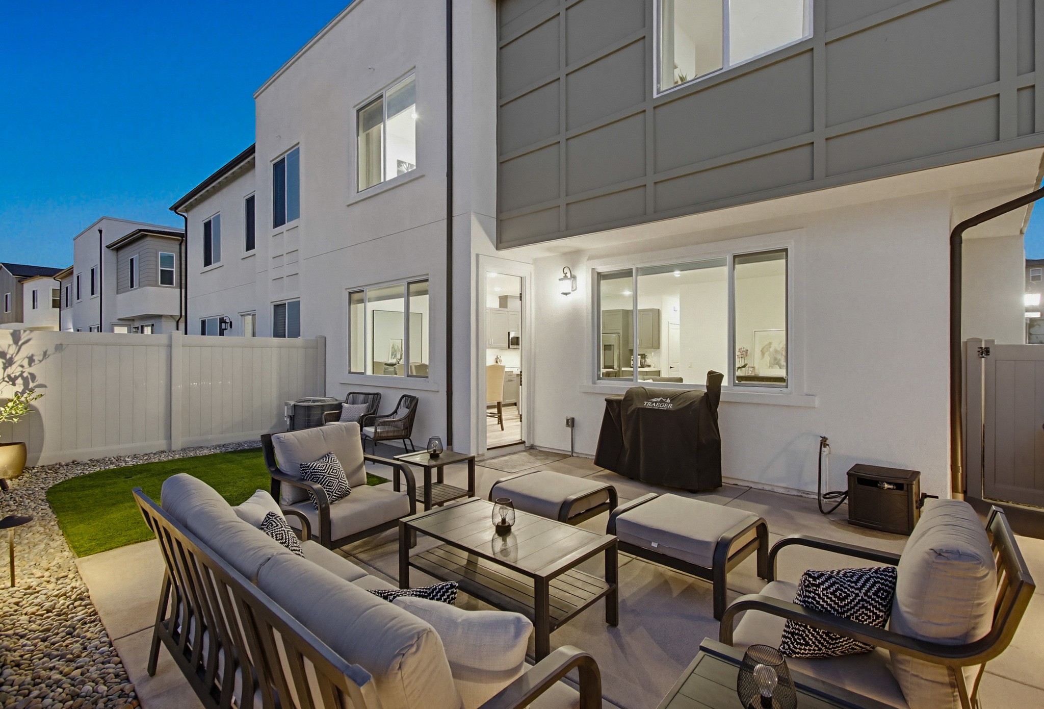 Virtual tour photo 13 of 75 for 797 Mateo St #1