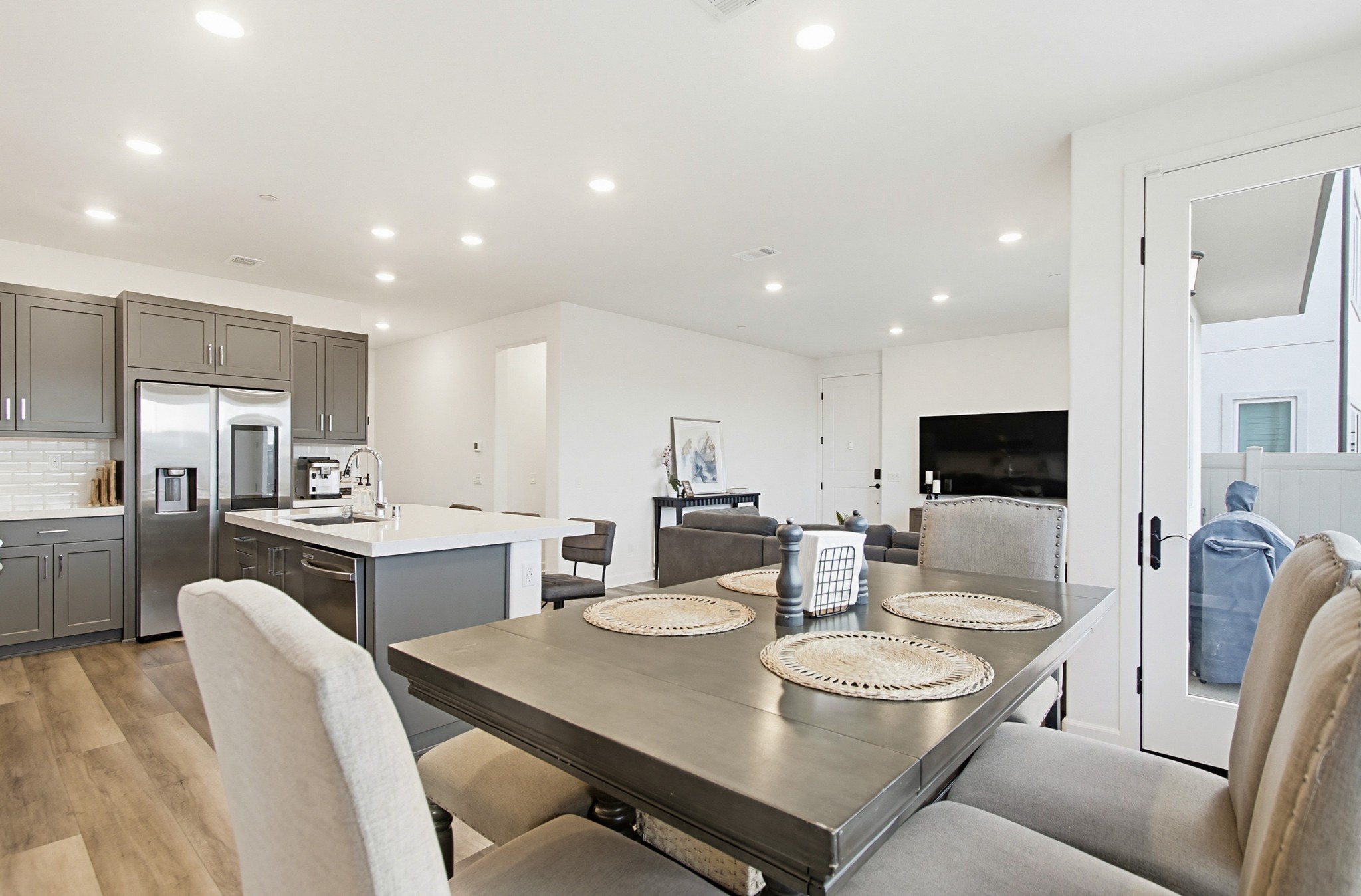 Virtual tour photo 26 of 75 for 797 Mateo St #1