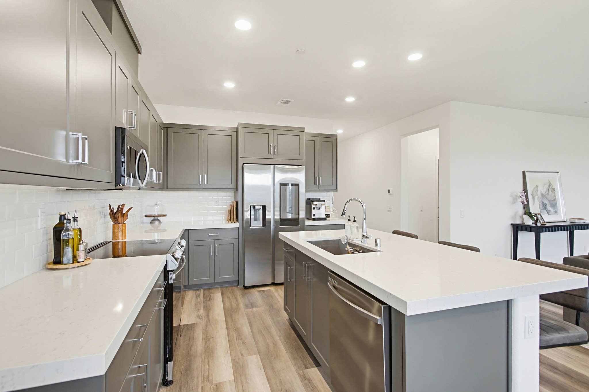Virtual tour photo 29 of 75 for 797 Mateo St #1