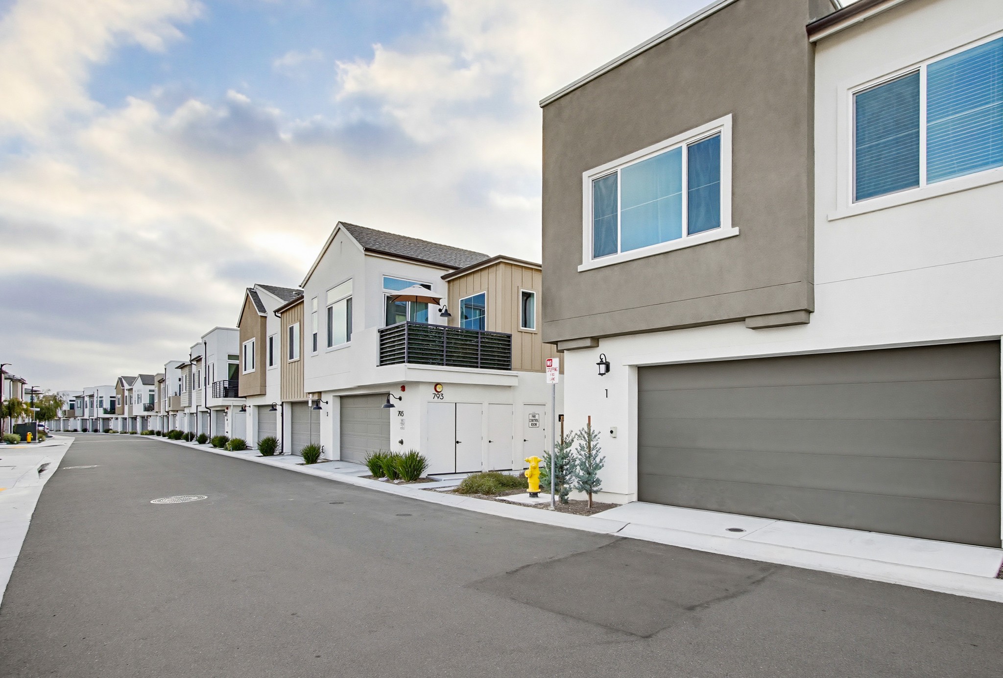Virtual tour photo 57 of 75 for 797 Mateo St #1