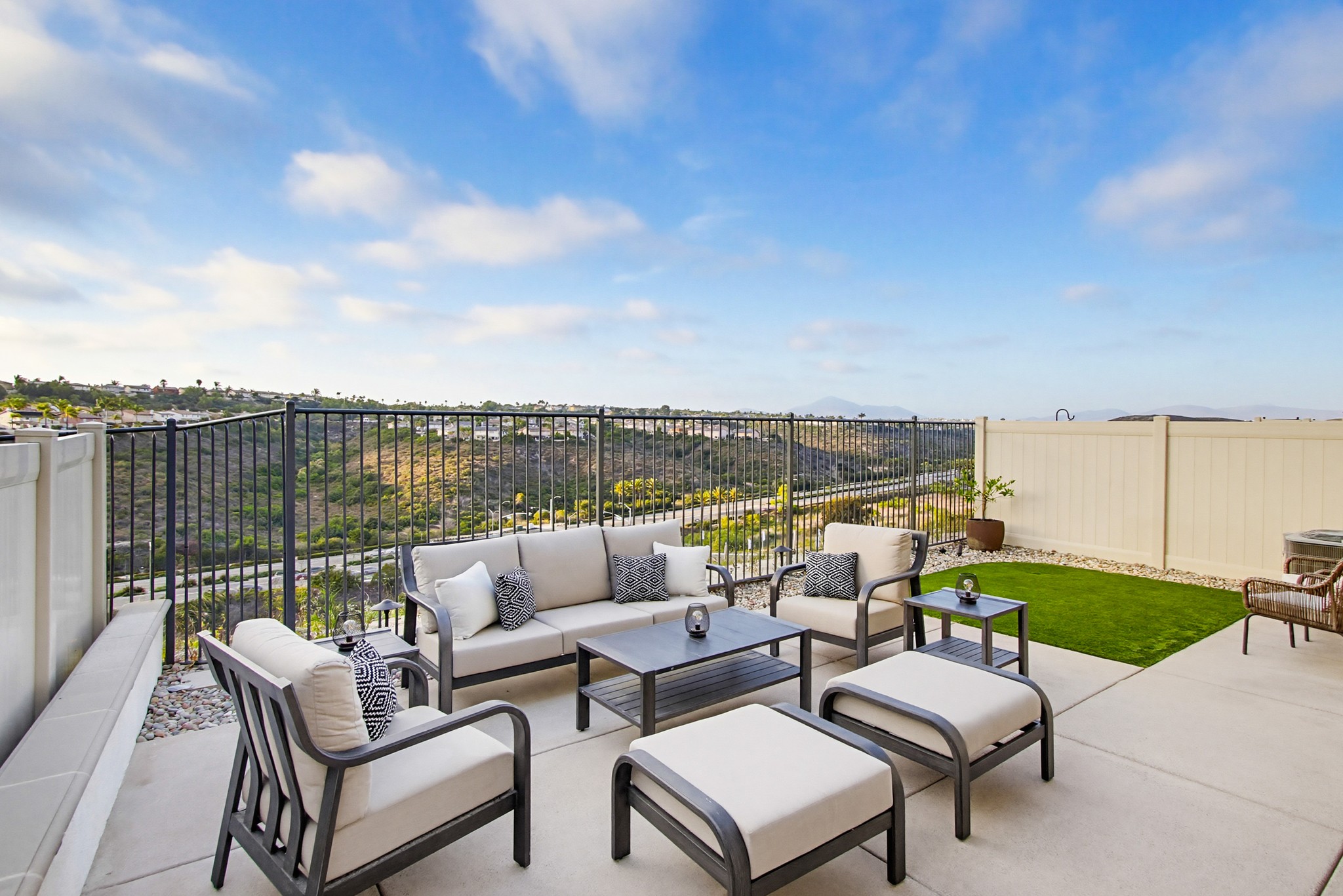 Virtual tour photo 59 of 75 for 797 Mateo St #1