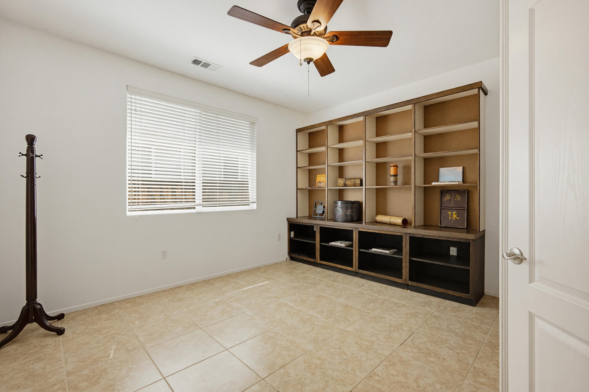 Virtual tour photo 10 of 71 for 7975 Bogey Ave