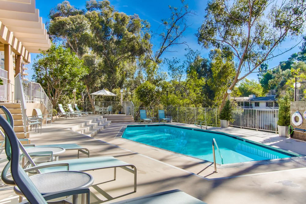 Virtual tour photo 33 of 41 for 3634 7th Avenue #4D