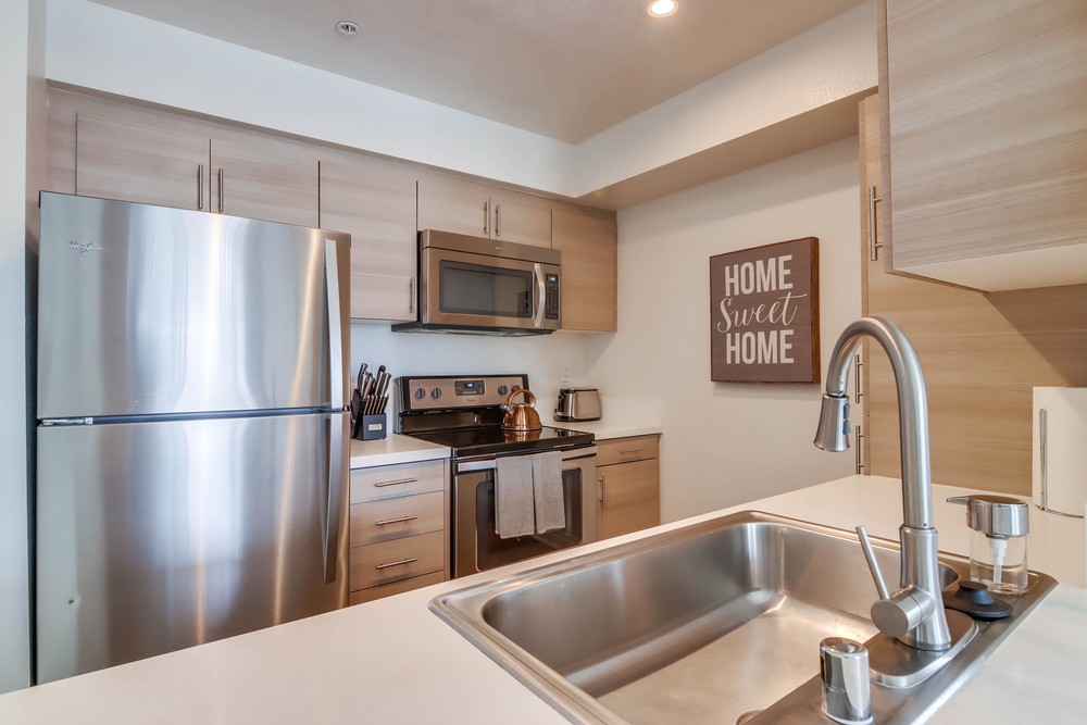 Virtual tour photo 14 of 40 for 8 W F St