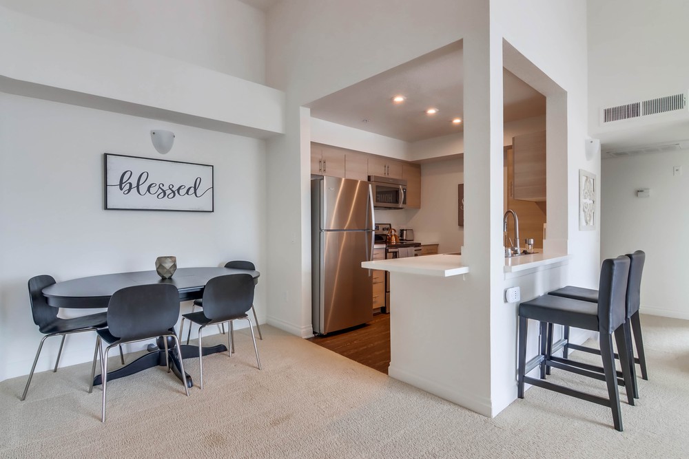 Virtual tour photo 15 of 40 for 8 W F St