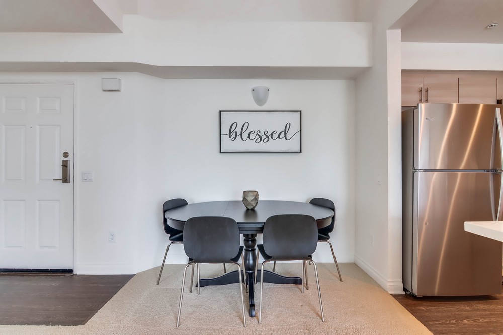 Virtual tour photo 16 of 40 for 8 W F St